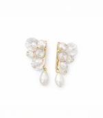 Load image into Gallery viewer, Noirelle Pearl Bloom Earrings