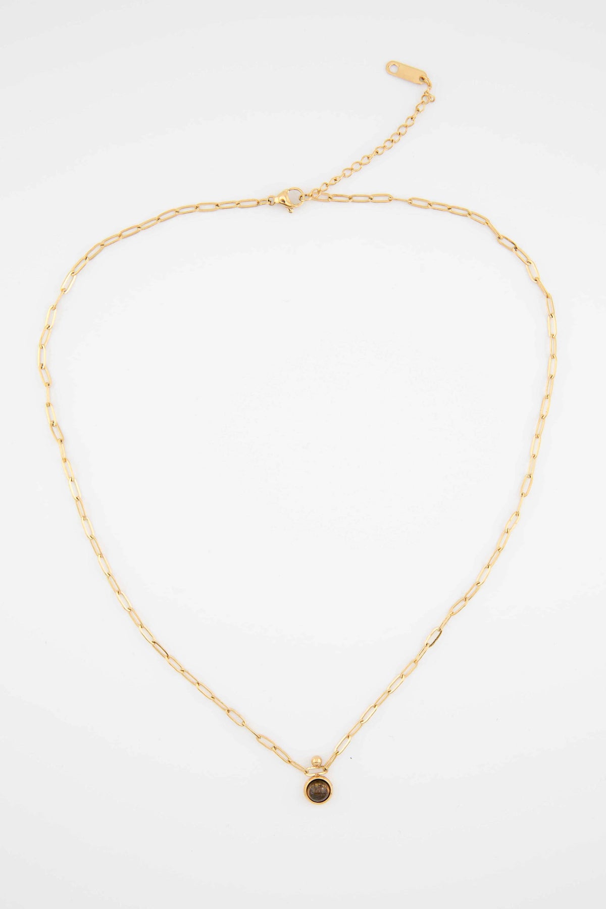 Nera noir pendant necklace