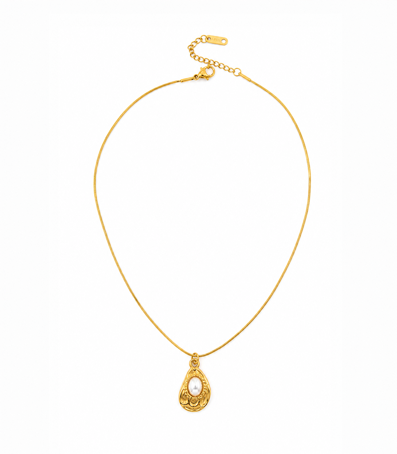 Elarisse Cameo Necklace