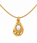 Load image into Gallery viewer, Elarisse Cameo Necklace
